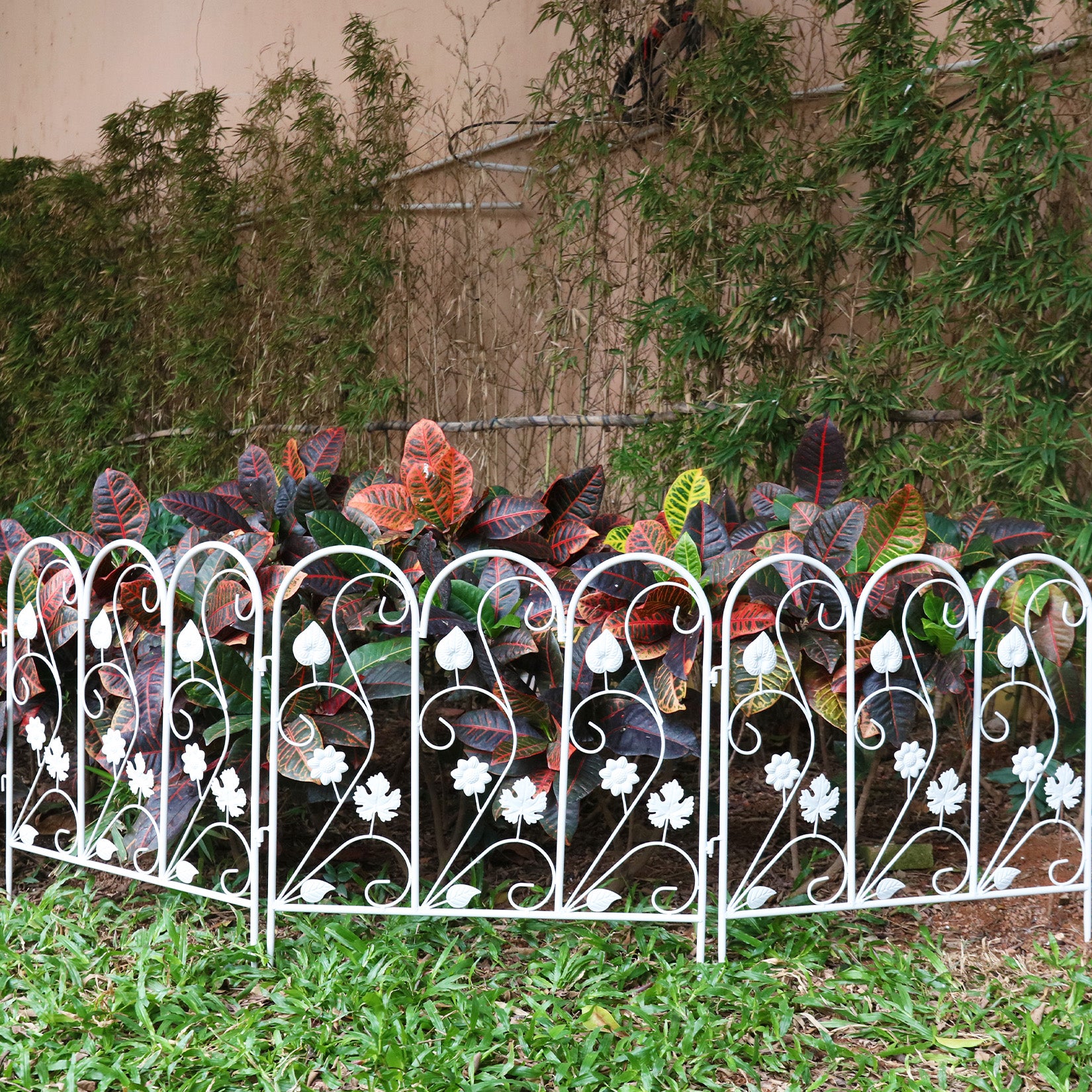 5Panels Decorative Garden Fence Coated Metal Wire Fencing Barrier for Backyards, Paths