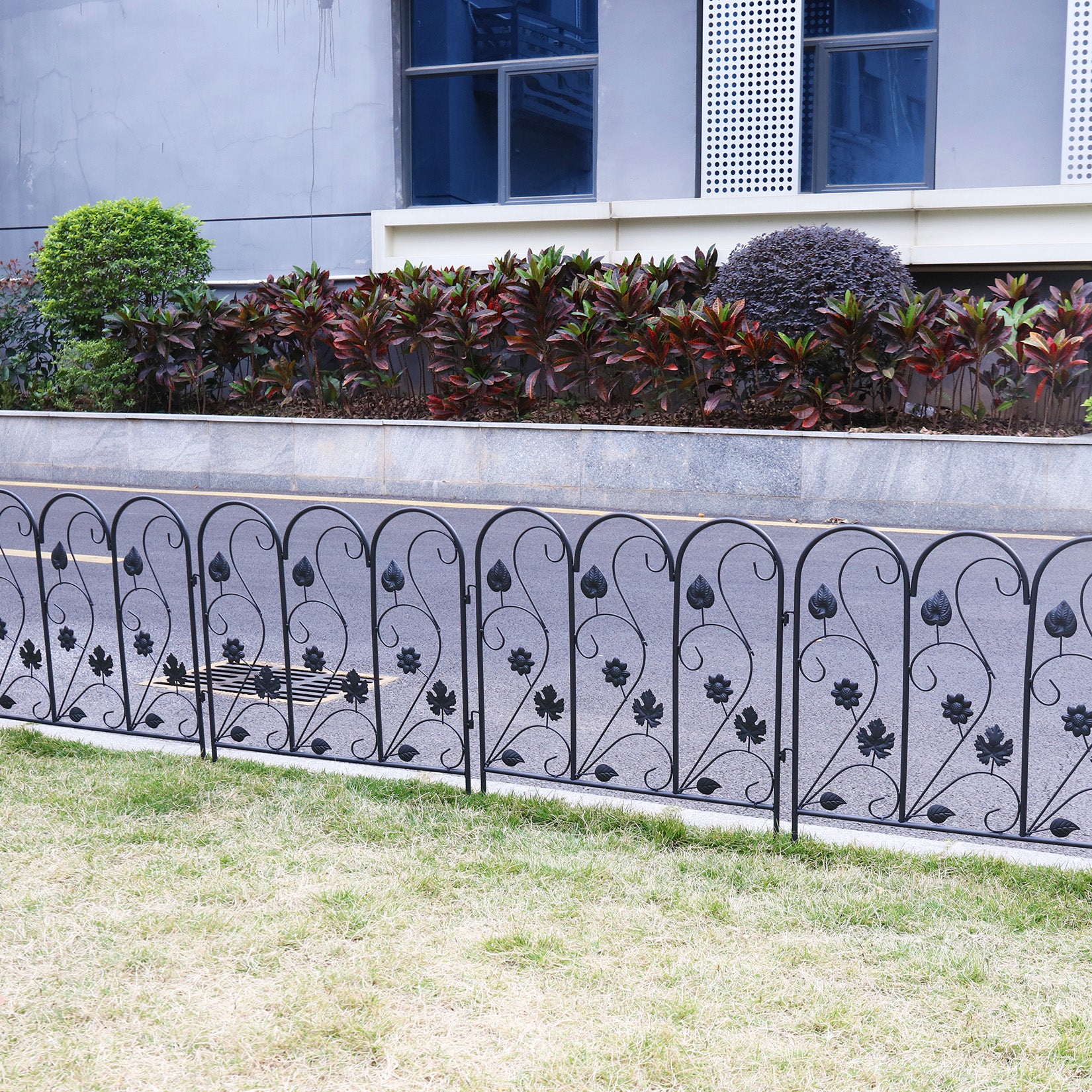 5Panels Decorative Garden Fence Coated Metal Wire Fencing Barrier for Backyards, Paths